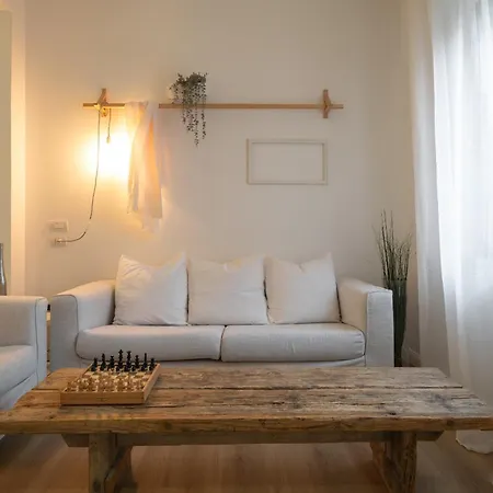 12 Living Apartment Ancona