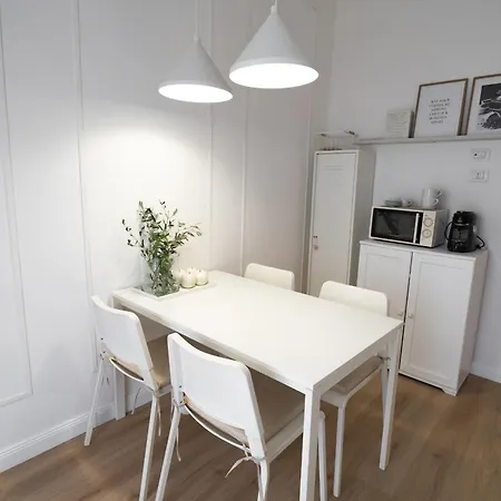 12 Living Ancona